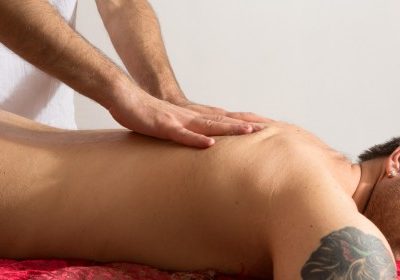 Corso massaggio decontratturante