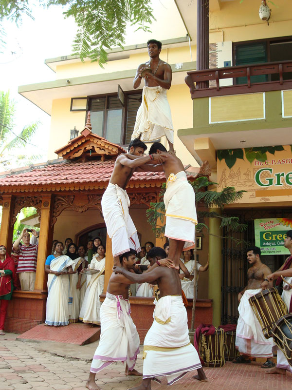 Corso di massaggio ayuirvedico in India